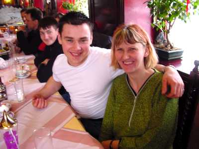 Christopher und Angela beim Chinesen